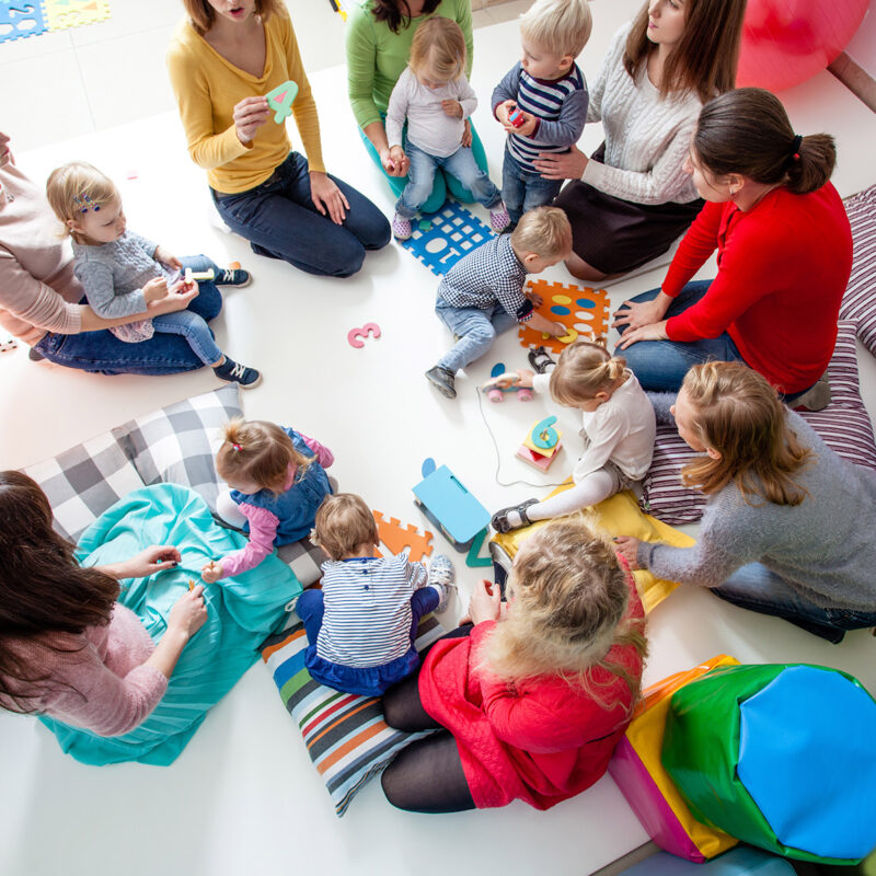Apprendre à accompagner les familles et à renforcer le lien parents-professionnels.