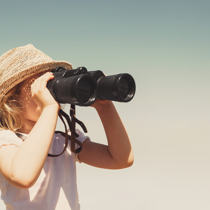 Observation bienveillante pour mieux comprendre les besoins de chaque enfant.