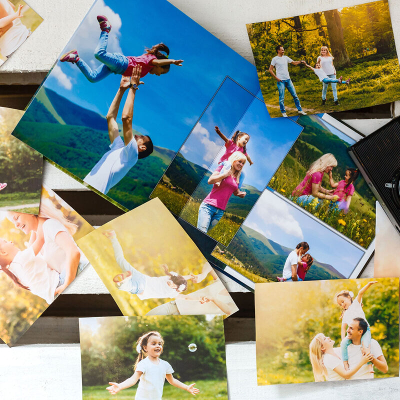 Atelier de photolangage pour favoriser l'expression et le partage entre parents.