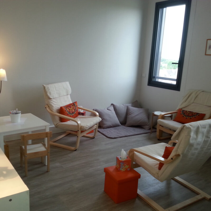 Accompagnement personnalisé et consultation pour les familles.